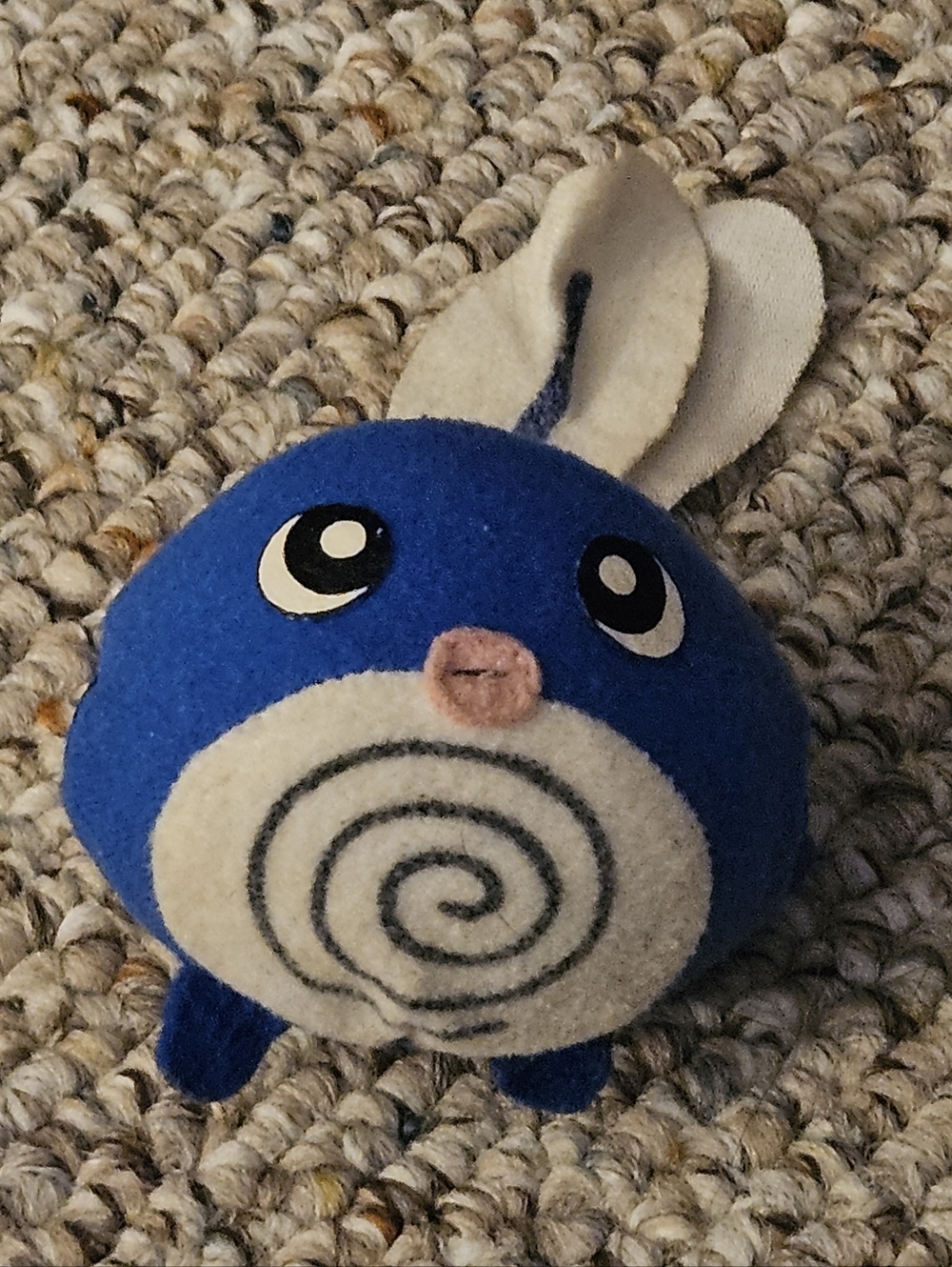 1999 Hasbro Pokemon Poliwag Quick Change Poke Ball